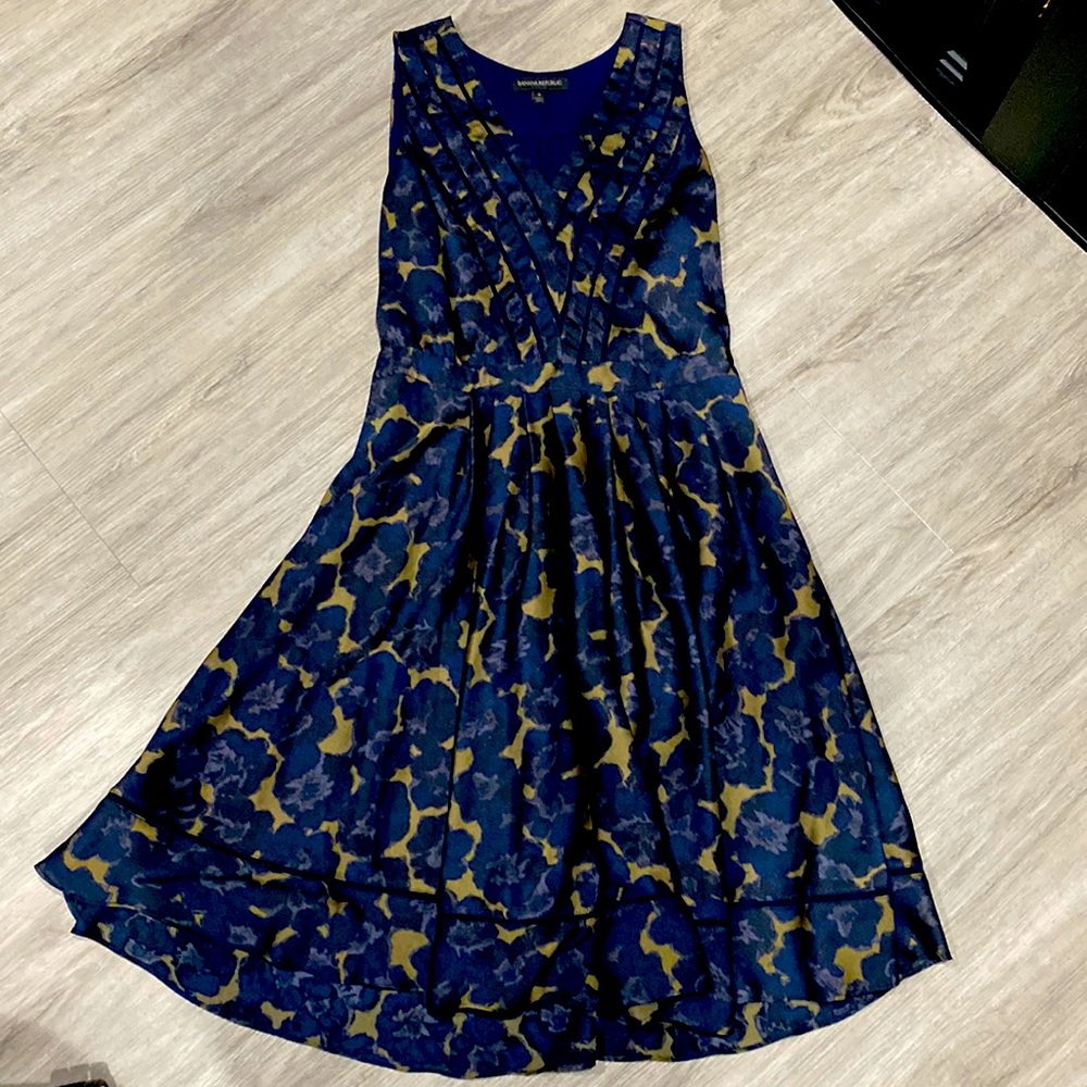 Banana Republic midi dress